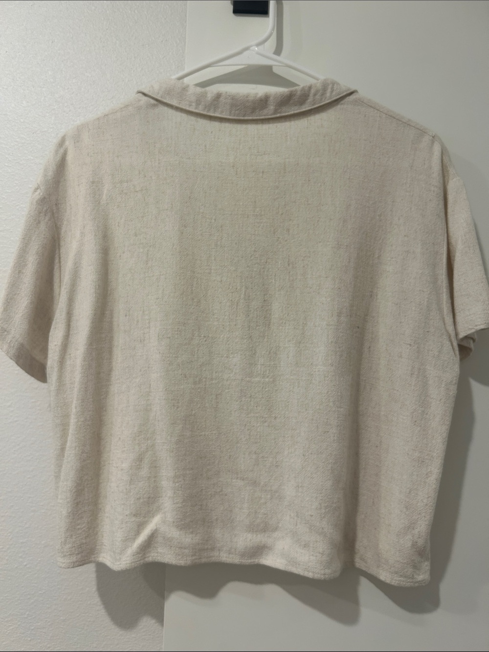 Love Notes Cropped Linen Button-Front Pocket Top - Picture 3 of 4